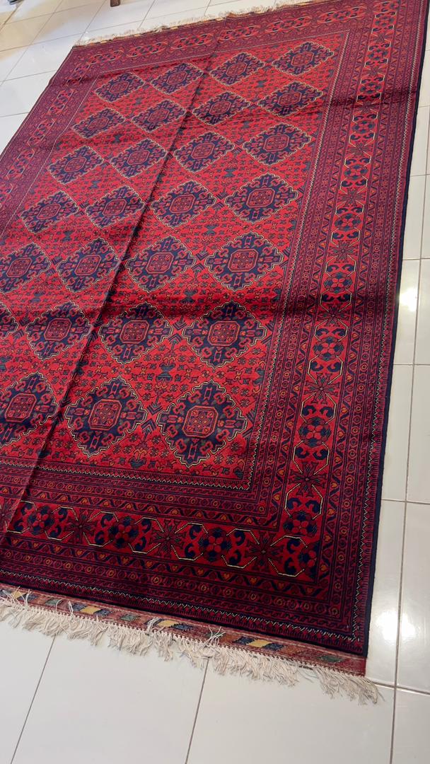 Afghan Khamyab Rug – Detailed View of Traditional Geometric Border Motifs